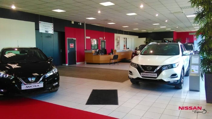 Concession Nissan Espace 3 à Laval avant travaux